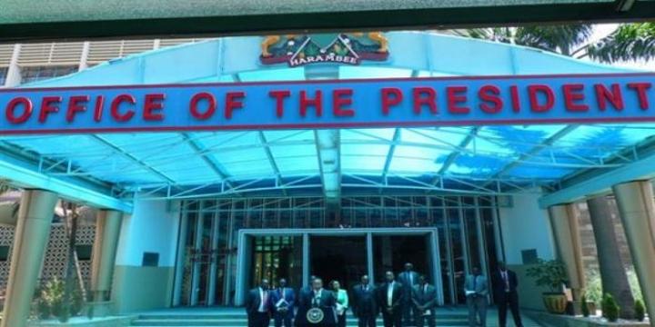 Uhuru’s Aide Resigns, Joins Senatorial Race Uhuru’s Aide Resigns, Joins Senatorial Race