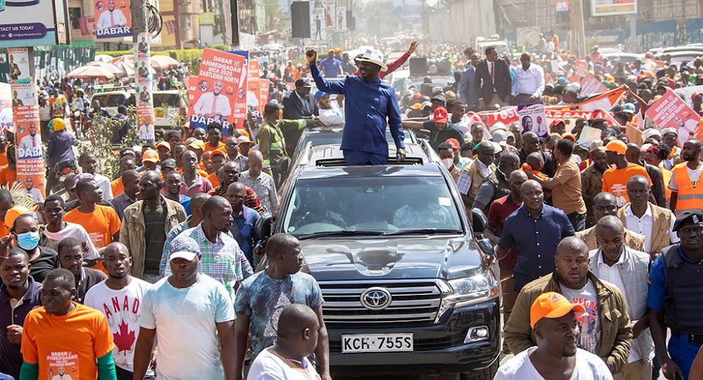 Raila takes Azimio campaigns to Tana River county