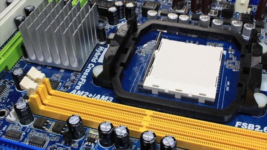 Intel, Brookfield to invest $30B in Arizona chip factories Intel, Brookfield to invest $30B in Arizona chip factories