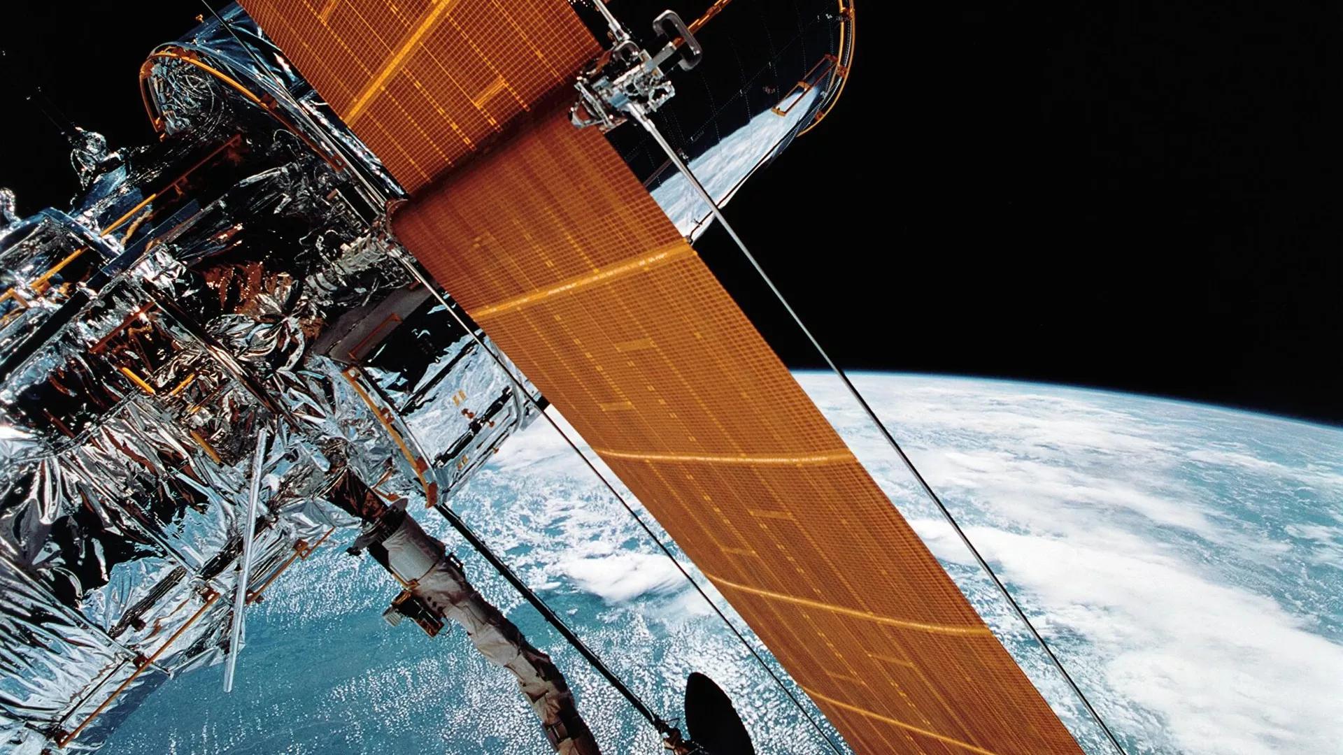 NASA, SpaceX Launch Feasibility Study to Give Hubble Telescope Longer Life NASA, SpaceX Launch Feasibility Study to Give Hubble Telescope Longer Life