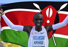 Kenyan runner Eliud Kipchoge wins Berlin marathon and sets new world record Kenyan runner Eliud Kipchoge wins Berlin marathon and sets new world record