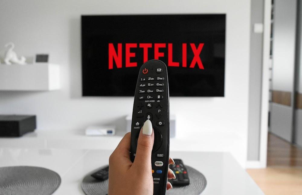 Netflix: You will pay more for extra users in your account Netflix: You will pay more for extra users in your account
