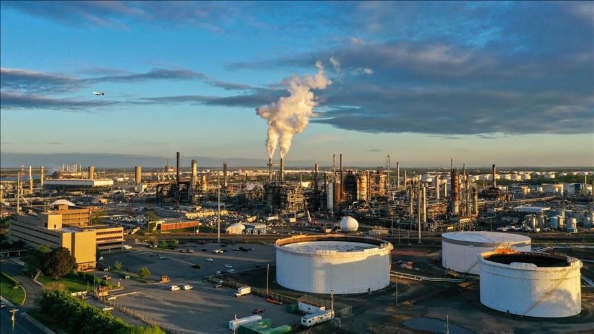 Oil prices slip amid demand concerns Oil prices slip amid demand concerns