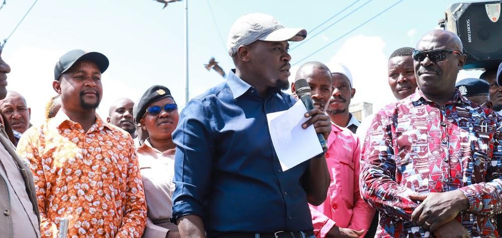 Sakaja donates materials worth Sh2.4 m after Gikomba fire damages Sakaja donates materials worth Sh2.4 m after Gikomba fire damages