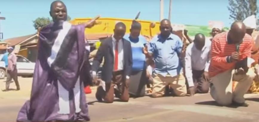 Traffic disrupted as bishop leads prayers along Kisumu-Kakamega road Traffic disrupted as bishop leads prayers along Kisumu-Kakamega road