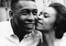 Pele’s mother ‘doesn’t know’ football legend has died Pele’s mother ‘doesn’t know’ football legend has died