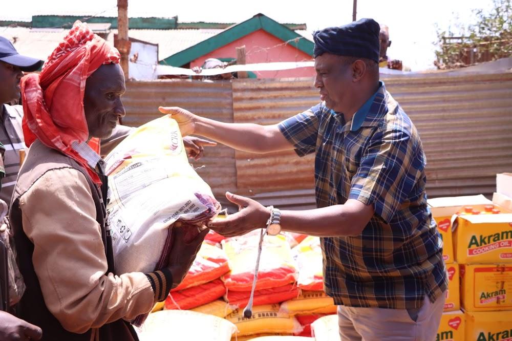 Governor Mohamud launches second round of relief food distribution Governor Mohamud launches second round of relief food distribution