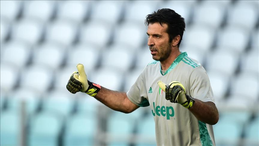 Italian goalkeeper Buffon's gloves put on sale for earthquake victims in Türkiye Italian goalkeeper Buffon's gloves put on sale for earthquake victims in Türkiye