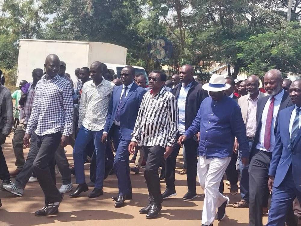 Raila holds closed-door meeting with Siaya Governor, MCAs Raila holds closed-door meeting with Siaya Governor, MCAs