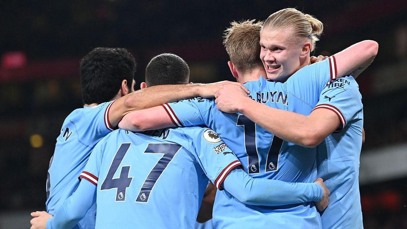 Manchester City take leadership of English Premier League Manchester City take leadership of English Premier League