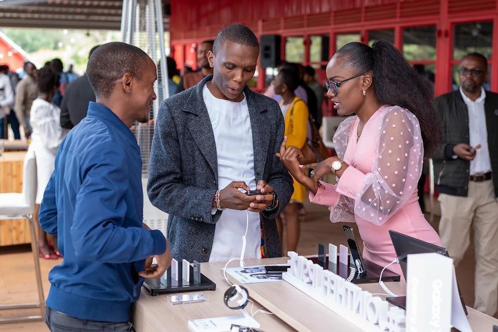 Firms hopeful state will streamline smartphone shipment impasse Firms hopeful state will streamline smartphone shipment impasse