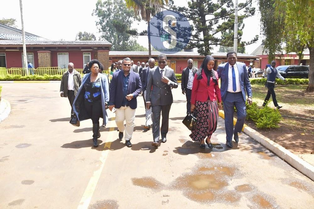 Raila holds meeting with Azimio side of bipartisan talks team Raila holds meeting with Azimio side of bipartisan talks team