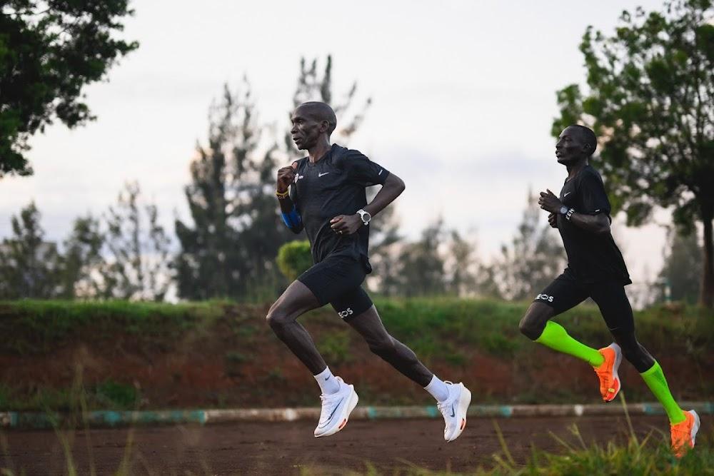 Eliud Kipchoge lands in Berlin to defend his title Eliud Kipchoge lands in Berlin to defend his title
