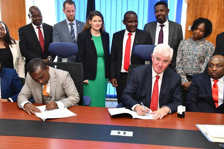 UK firm, Kenya sign deal to construct Sh425 billion High Grand Falls dam UK firm, Kenya sign deal to construct Sh425 billion High Grand Falls dam