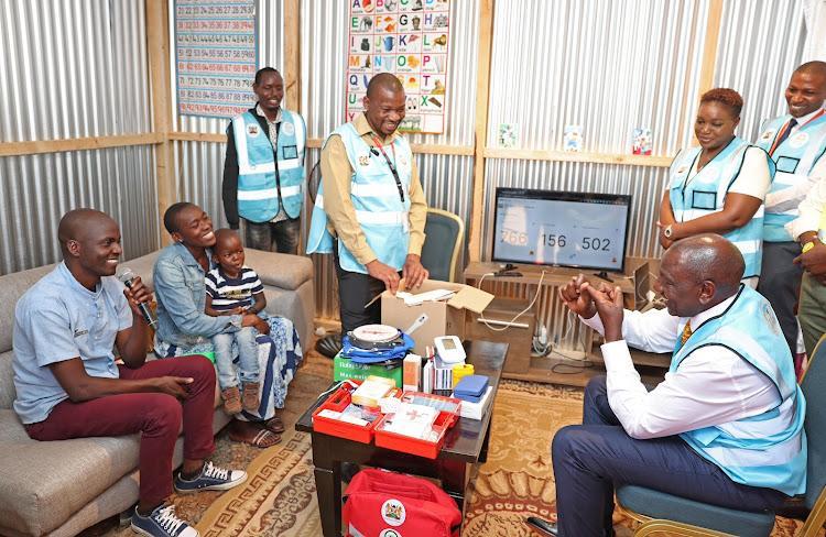 Ruto flags off 100,000 community health promoters kits