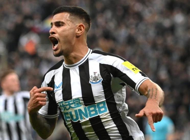 Newcastle boost: Bruno Guimaraes pens new deal Newcastle boost: Bruno Guimaraes pens new deal