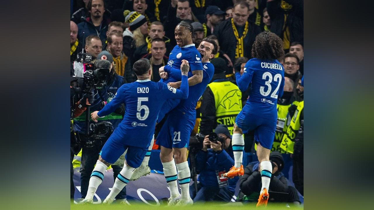 Sterling inspires Chelsea to comeback win at Burnley Sterling inspires Chelsea to comeback win at Burnley