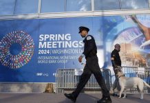 World Bank says more than 100 countries hindered by “middle-income trap” World Bank says more than 100 countries hindered by "middle-income trap"