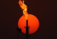 Oil prices up amid strong US retail sales data Oil prices up amid strong US retail sales data