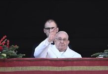 Pope Francis urges world leaders to annul debt of poorer nations Pope Francis urges world leaders to annul debt of poorer nations