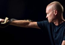 Snake Man: His Immunity Might Cure Bites Snake Man: His Immunity Might Cure Bites