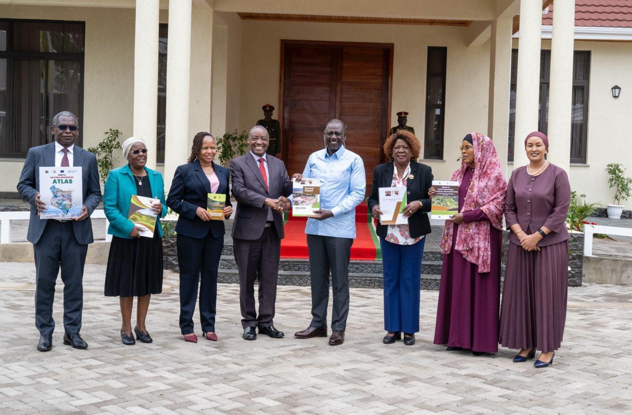 Ruto receives exit report from outgoing land commissioners Ruto receives exit report from outgoing land commissioners