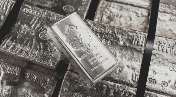 Silver Prices Plunge After Record Highs as Investors Sell Silver Prices Plunge After Record Highs as Investors Sell