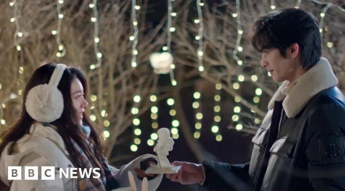 Netflix Pulls Chinese Drama After Vietnam’s Outcry Netflix Pulls Chinese Drama After Vietnam's Outcry