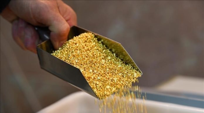 Gold posts best monthly performance since September 1999 Gold posts best monthly performance since September 1999