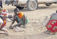 Kenya Faces Slowing Poverty Reduction Amid Economic Growth Kenya Faces Slowing Poverty Reduction Amid Economic Growth