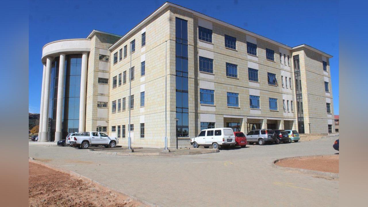 Nephew, aunt fight over inheritance Nephew, aunt fight over inheritance