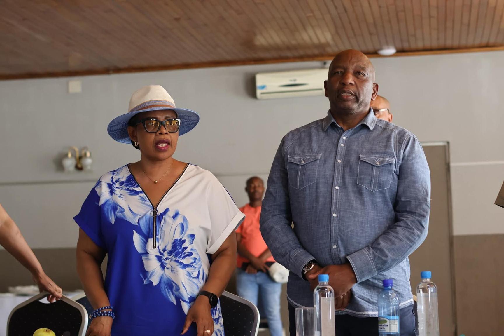 I AM BEHIND YOU ALL THE WAY – MATEKANE I AM BEHIND YOU ALL THE WAY – MATEKANE