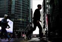 Global Firms Lay off Thousands of Workers to Reduce Costs Global Firms Lay off Thousands of Workers to Reduce Costs