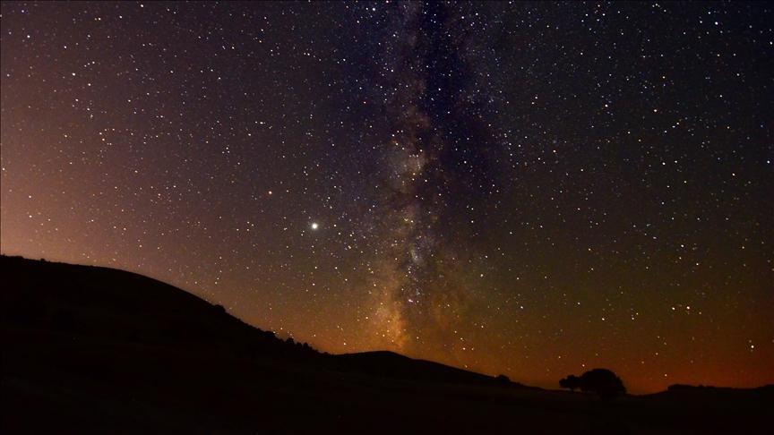 Rubin Observatory Reveals Tail on Iconic Galaxy Rubin Observatory Reveals Tail on Iconic Galaxy