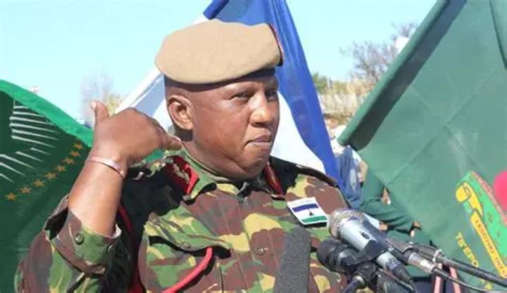 ARMY COMMANDER RAISES CONCERN OVER RECRUIT HEALTH ARMY COMMANDER RAISES CONCERN OVER RECRUIT HEALTH