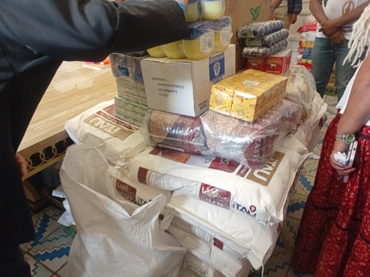 PM Celebrates Christmas Charity Luncheon with Children PM Celebrates Christmas Charity Luncheon with Children