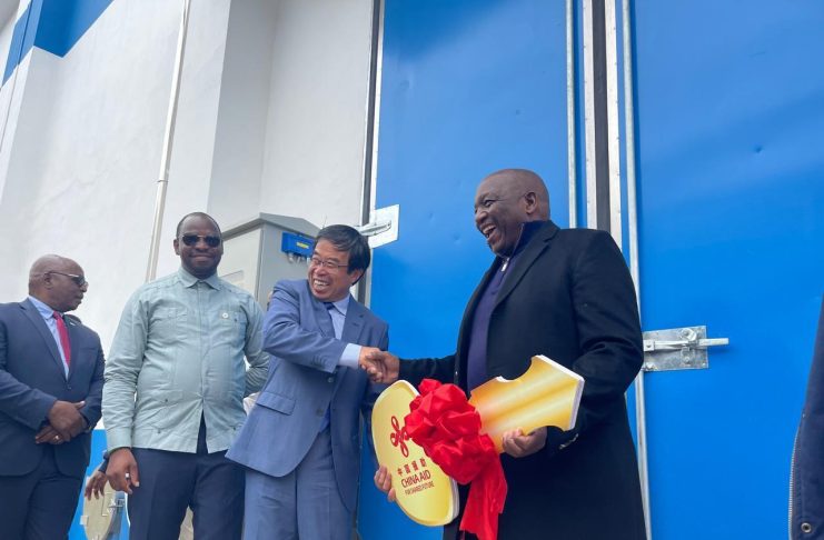 PM RECEIVES AGRICULTURAL STORAGE FROM CHINA PM RECEIVES AGRICULTURAL STORAGE FROM CHINA