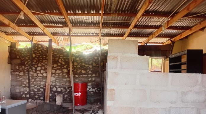 FAMILY LIVES IN FEAR OF ROLLING ROCKS FAMILY LIVES IN FEAR OF ROLLING ROCKS