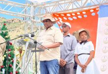 PM LIGHTS UP ROTHE PM LIGHTS UP ROTHE