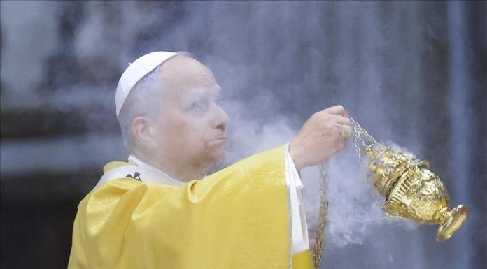 Pope Leo XIV leads Christmas Eve mass for 1st time Pope Leo XIV leads Christmas Eve mass for 1st time