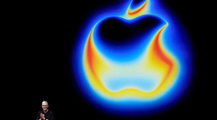 Apple at 50: Tech Giant Faces New Test in the Age of AI Apple at 50: Tech Giant Faces New Test in the Age of AI