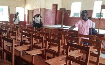 Robertsport High School Alumni, Frank G. Chenoweth Institute Donate 50 Chairs to Alma Mater Robertsport High School Alumni, Frank G. Chenoweth Institute Donate 50 Chairs to Alma Mater