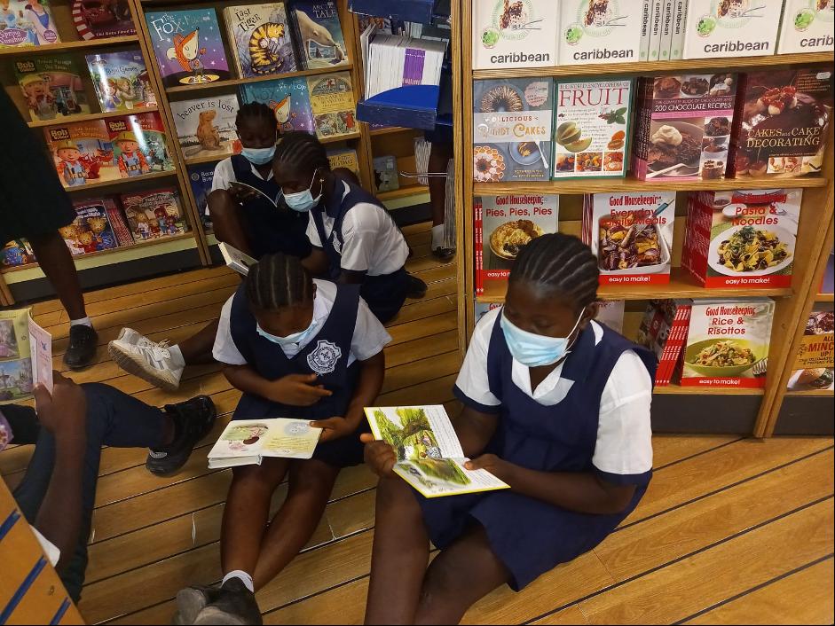 MWETANA Takes 150 Six Graders from the Monrovia Demonstration Elementary School on Tour of Logos Hope—Donates books to School’s Library MWETANA Takes 150 Six Graders from the Monrovia Demonstration Elementary School on Tour of Logos Hope—Donates books to School’s Library