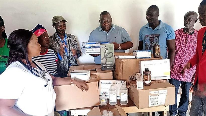 “DJ Blue” Foundation Donates Medical Supplies To Enhance Free Ambulance Service Operations in Montserrado “DJ Blue” Foundation Donates Medical Supplies To Enhance Free Ambulance Service Operations in Montserrado