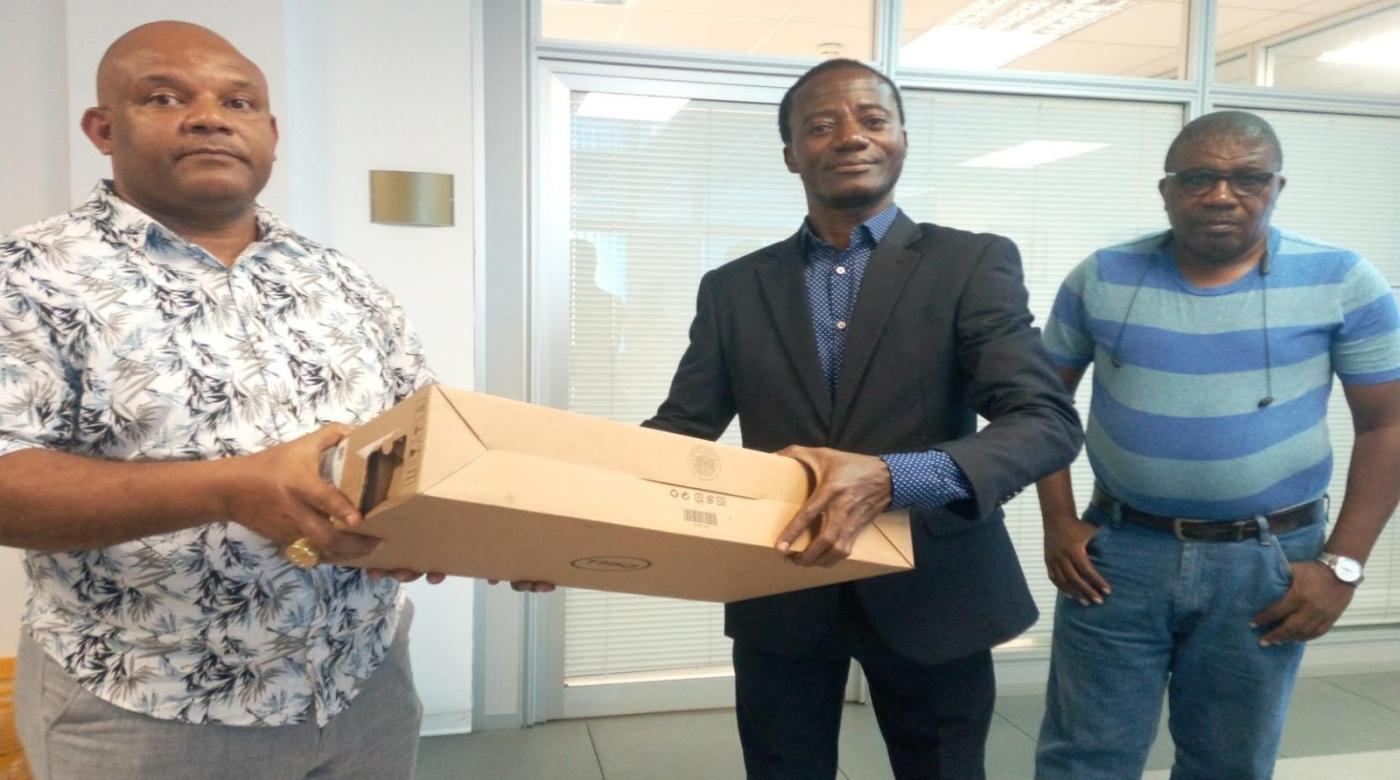 CBL Donates Computers to UL Business College CBL Donates Computers to UL Business College