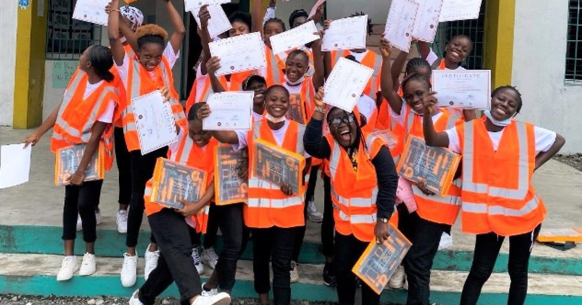 Hilltop Graduates 21 Students in Solar Photovoltaic Installation Training Hilltop Graduates 21 Students in Solar Photovoltaic Installation Training
