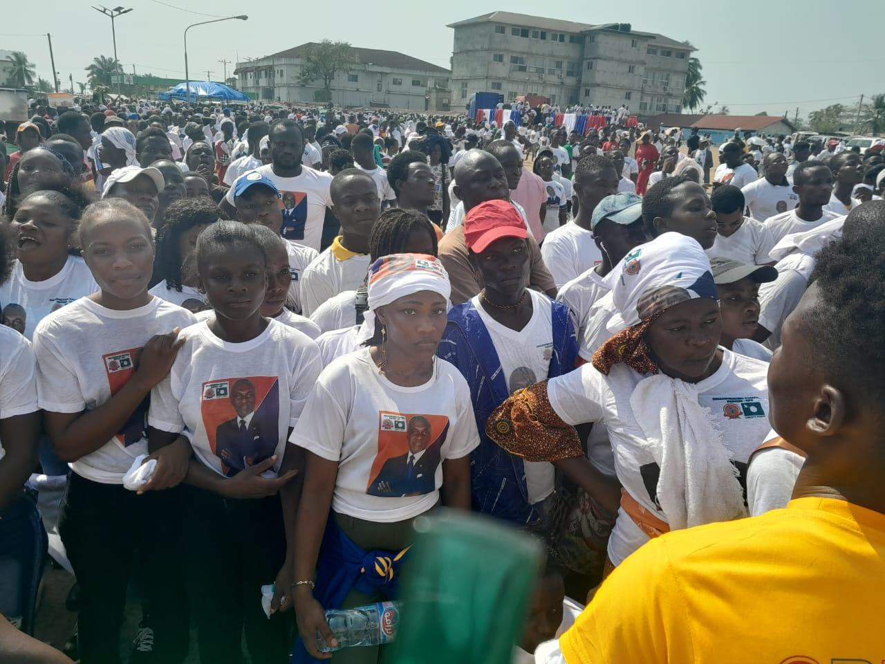 Thousands stand up against Weah Thousands stand up against Weah