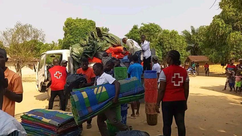 Liberian National Red Cross Society extends aid to Gbarpolu storm victims Liberian National Red Cross Society extends aid to Gbarpolu storm victims