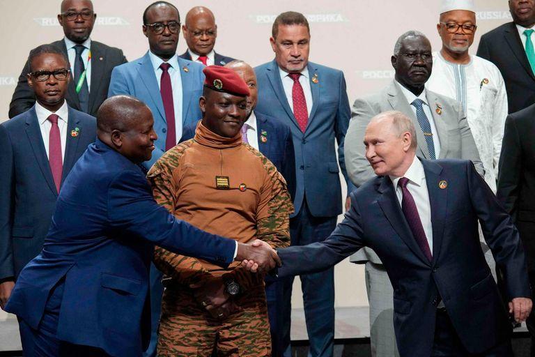 Russia moves to fill void left by France in West Africa Russia moves to fill void left by France in West Africa