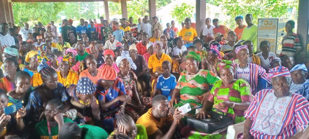 Nimbaians rise for Gongloe Nimbaians rise for Gongloe